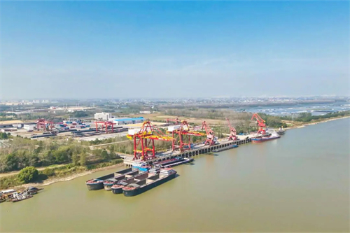 沿长江看岸电⑤：船e行 两岸绿1.jpg