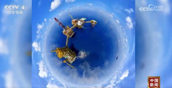 “最高”“最深”“最大” 我国深水复杂油气资源开发能力跻身世界前列1.jpg