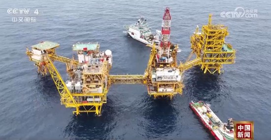 “最高”“最深”“最大” 我国深水复杂油气资源开发能力跻身世界前列3.jpg