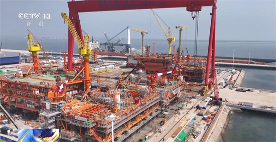 满满黑科技 我国首个海洋油气装备“智能工厂”长啥样？7.jpg