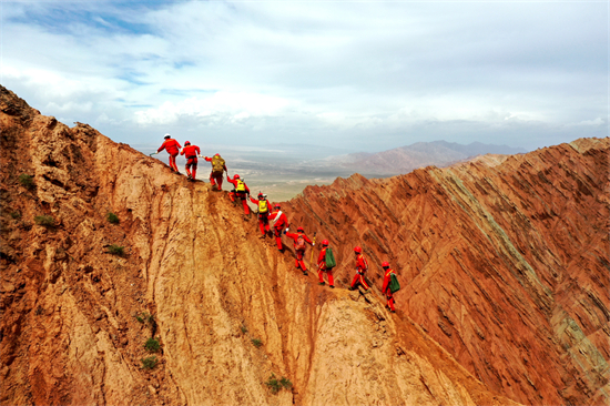中国石油东方物探：数智破解地下“油气密码” AI赋能物探领域转型新生态2.jpg