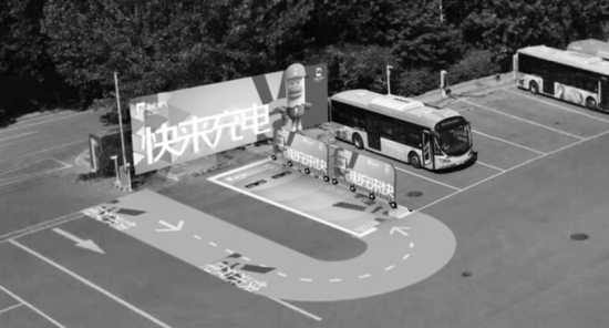 1776133849399643.jpg 南京44处公交充电站错峰开放1.jpg